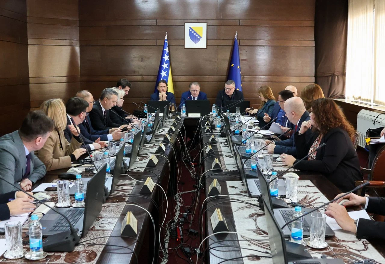 Vlada FBiH povećala sredstva za Filmski centar Sarajevo i Željeznice FBiH