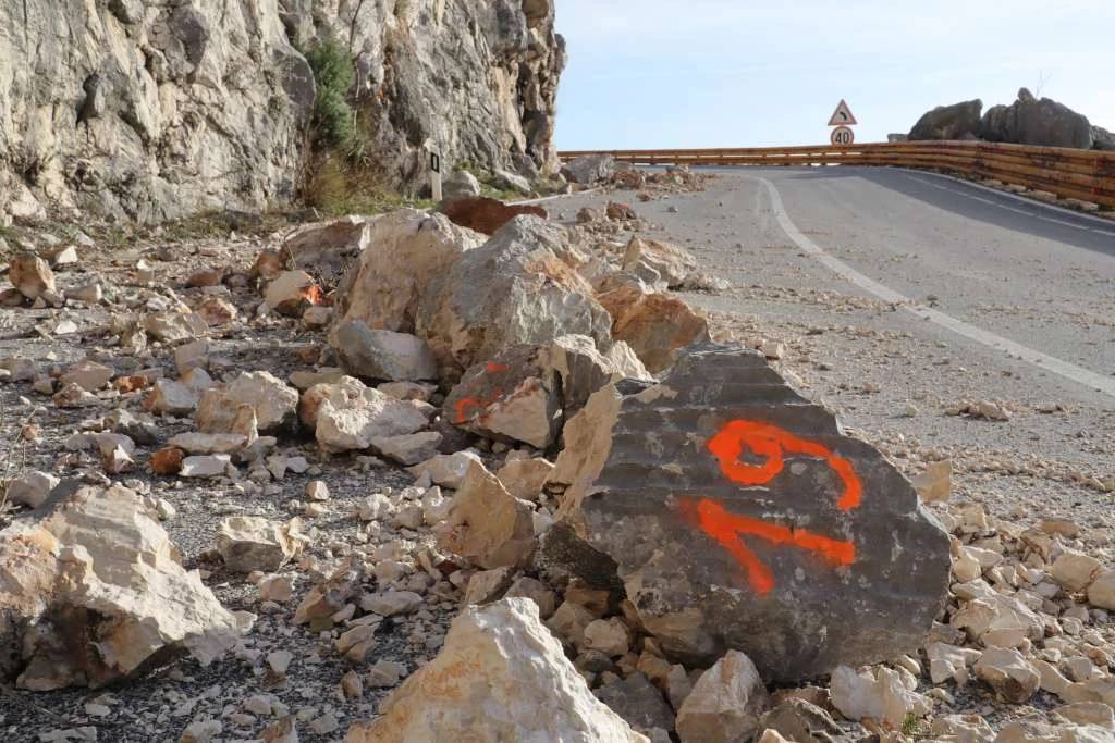 Počela sanacija opasnog dijela ceste Makarska–Vrgorac