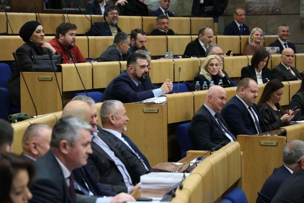 Porodilje još uvijek neće imati pravo pratnje tijekom poroda