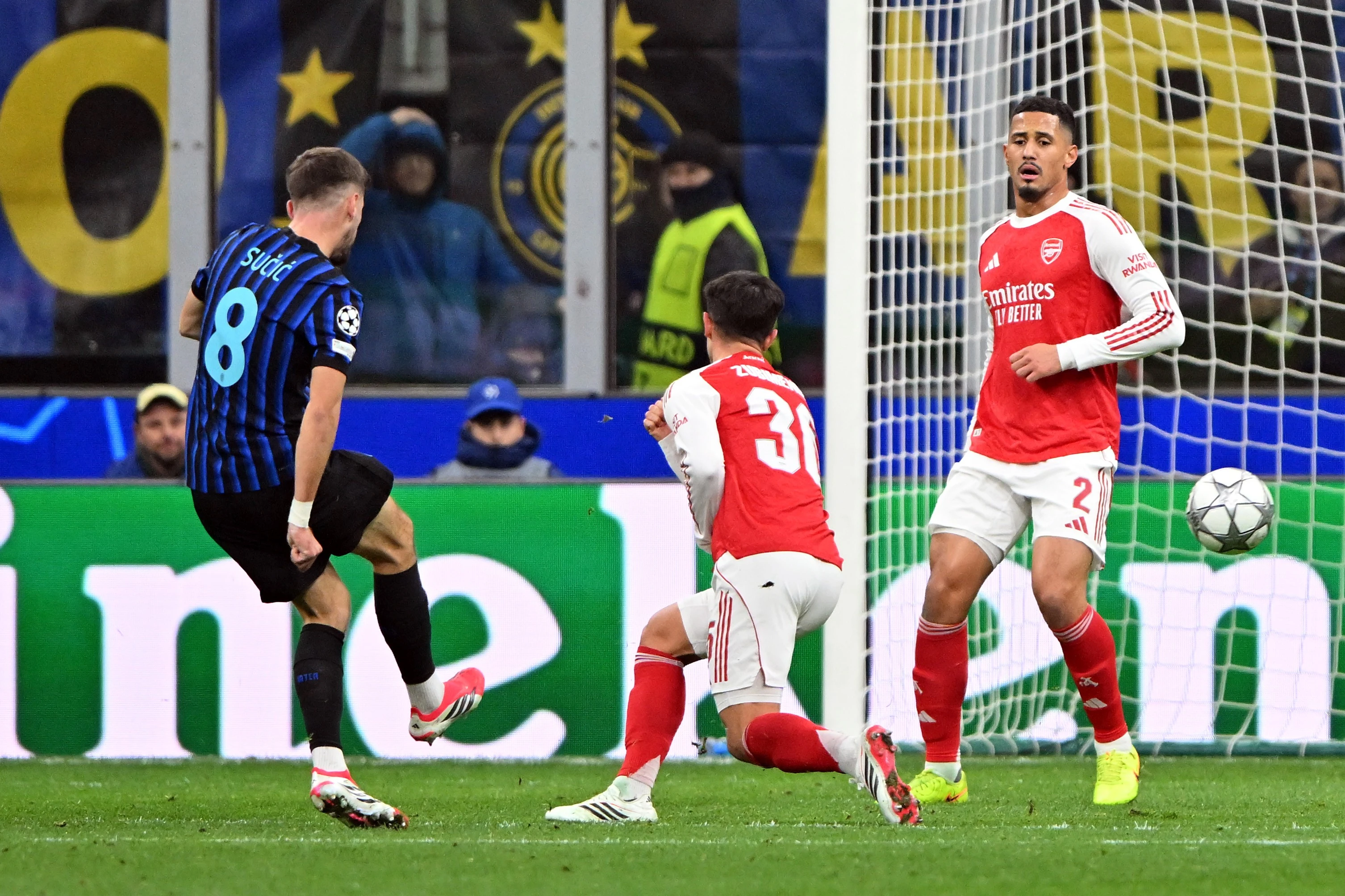Arsenal i dalje stopostotan, Real Madrid pregazio Monaco
