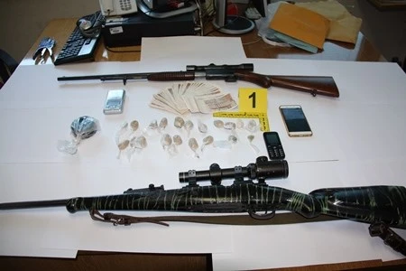 U Mostaru uhićene dvije osobe: Oduzeti heroin, oružje i streljivo