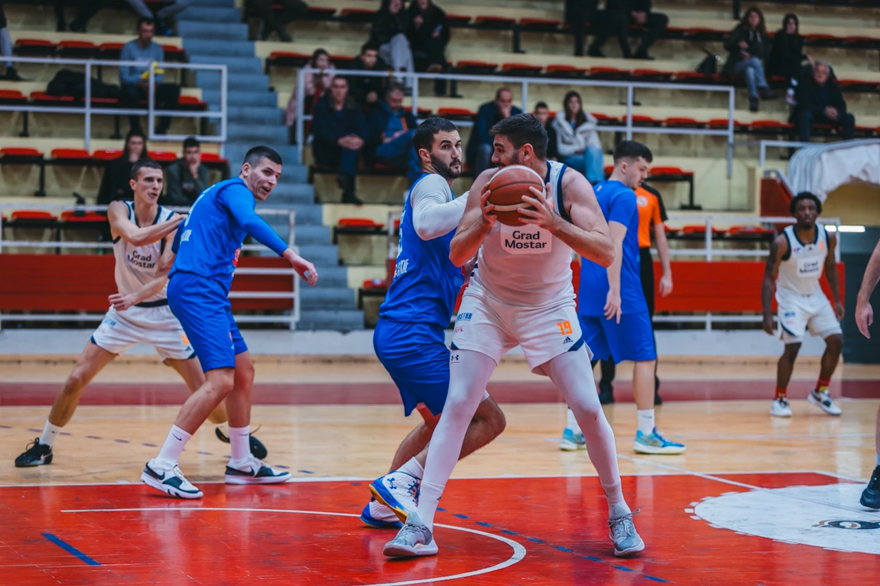 Večeras se igra mostarski derbi: Evo gdje gledati