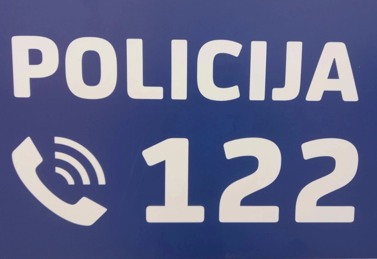 Mještani Glamoča ne mogu kontaktirati policiju