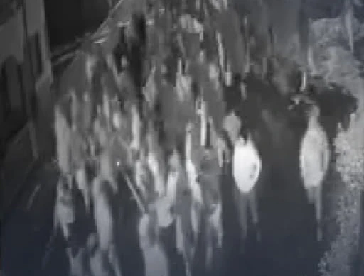 VIDEO | Snimke s palicama i masovne tučnjave: Detalji obračuna u Tuzli
