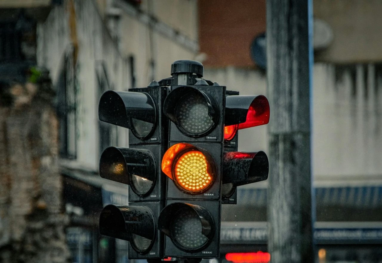 Nesreća na križanju mostarskih ulica, semafori opet ne rade