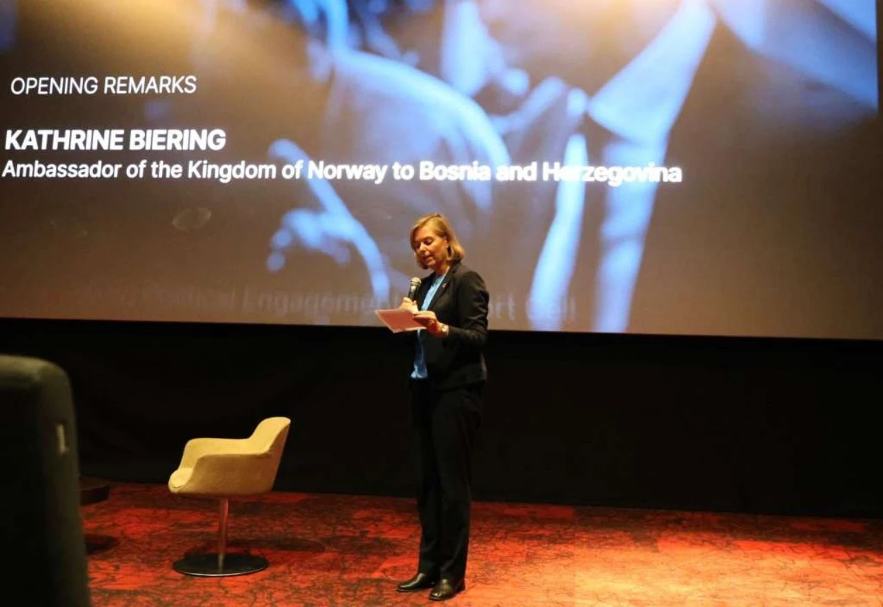 Film o NATO-u prikazan u Mostaru pred veleposlanicima i studentima