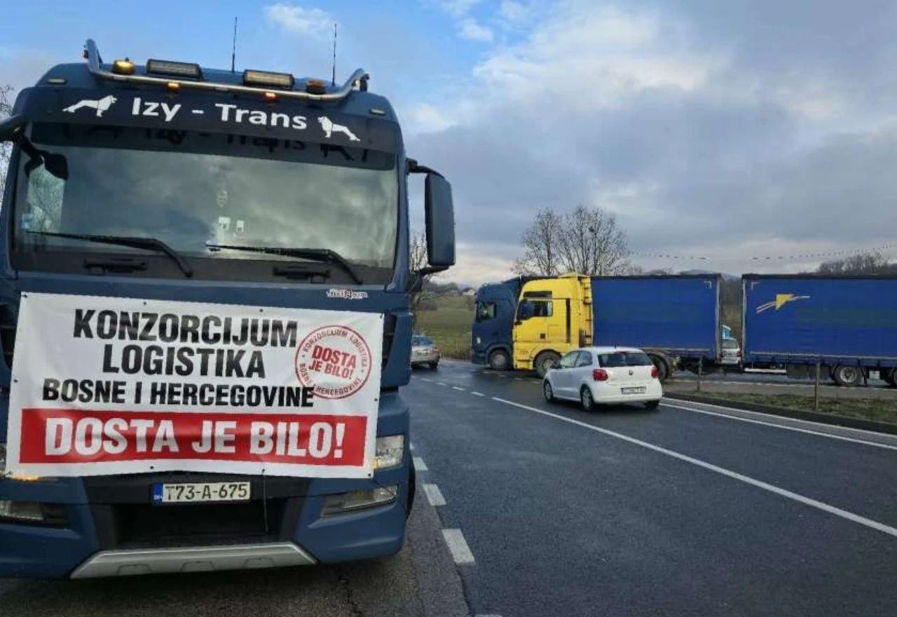 Blokirano svih 11 graničnih prijelaza: "Ovo je najmasovniji regionalni prosvjed"