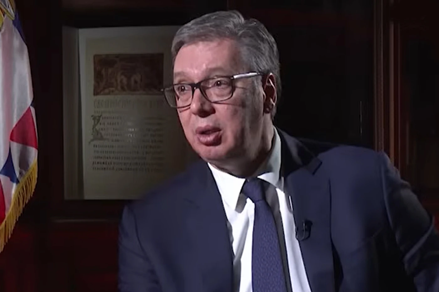 Vučić o "Sarajevo safariju": Nije puška, negdje je stativ, negdje kišobran