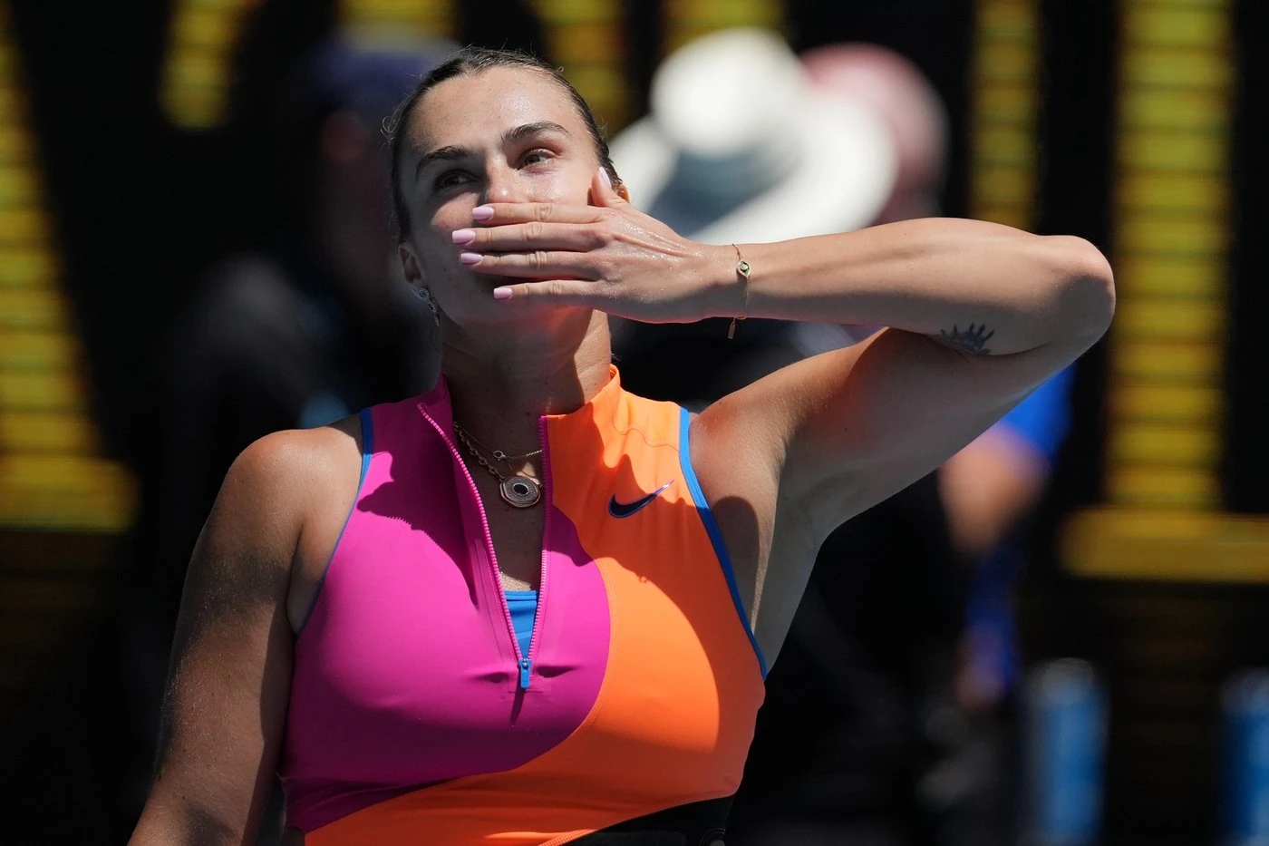 Sabalenka prejaka za Jović, Gauff frustrirana razbila reket ispred svlačionica