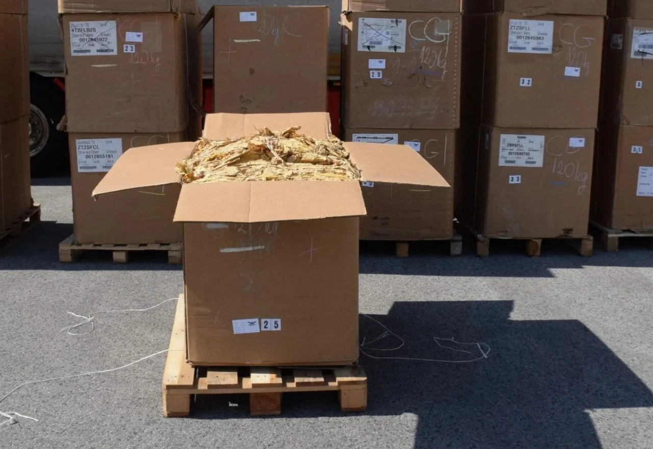 SIPA uhitila tri osobe: Zaplijenjeno preko 700 kg duhana
