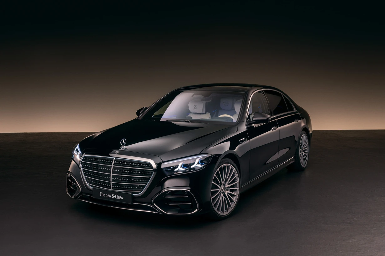 VIDEO | Ikona luksuza ide dalje: Predstavljena nova Mercedes-Benz S-klasa
