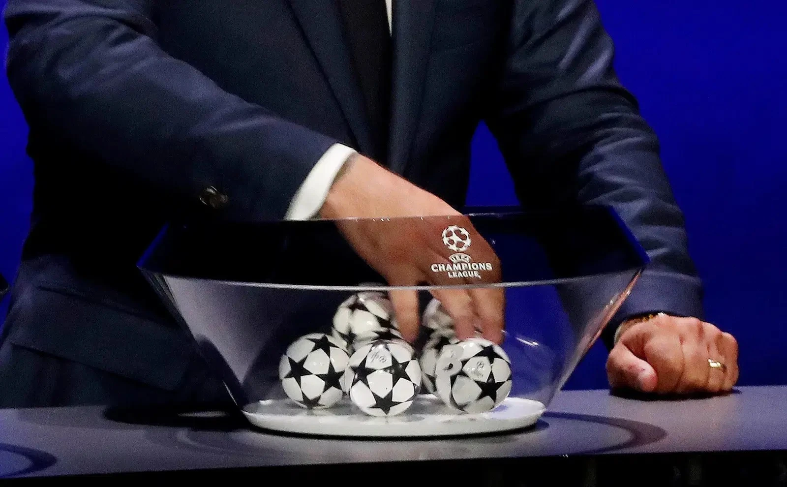 Održan ždrijeb play-offa Lige prvaka: Real ponovo protiv Benfice, PSG i Monaco igraju francuski derbi