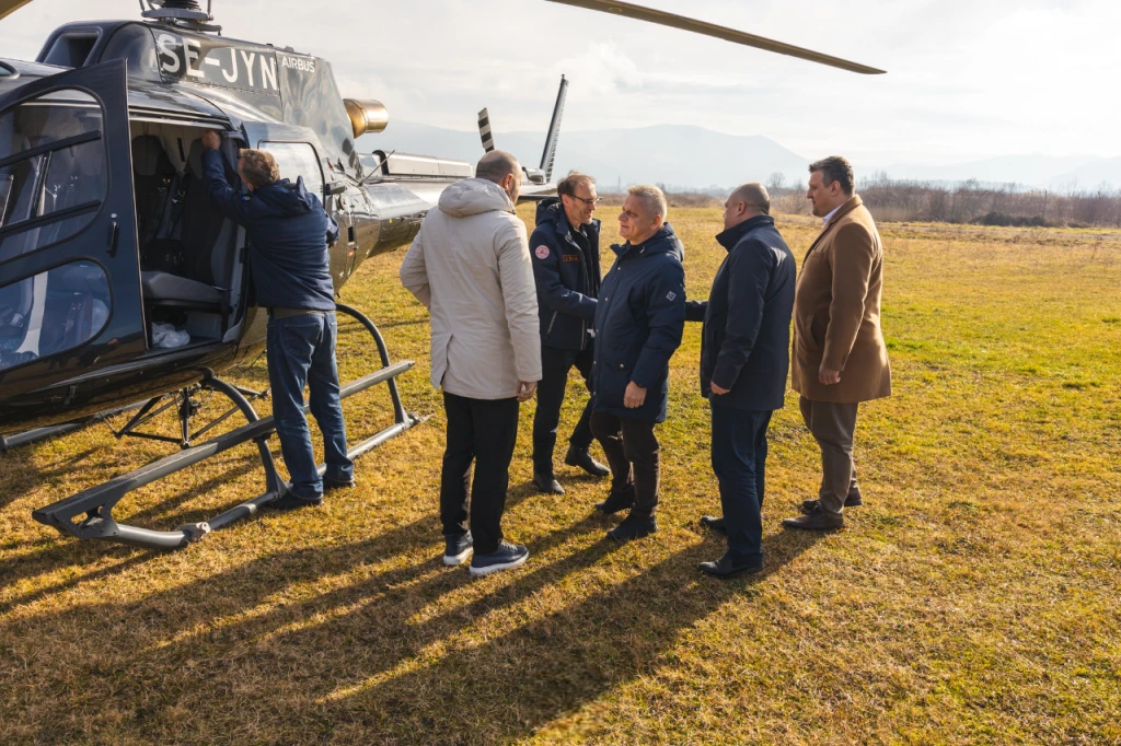 Višenamjenski helikopter Airbus AS350 Zeničko-dobojskog kantona predstavljen u Bihaću