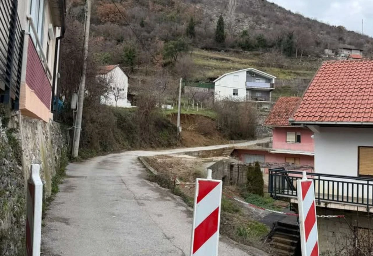 Mještani Cima 25 dana nakon odrona imaju problem s prilaskom svojim kućama