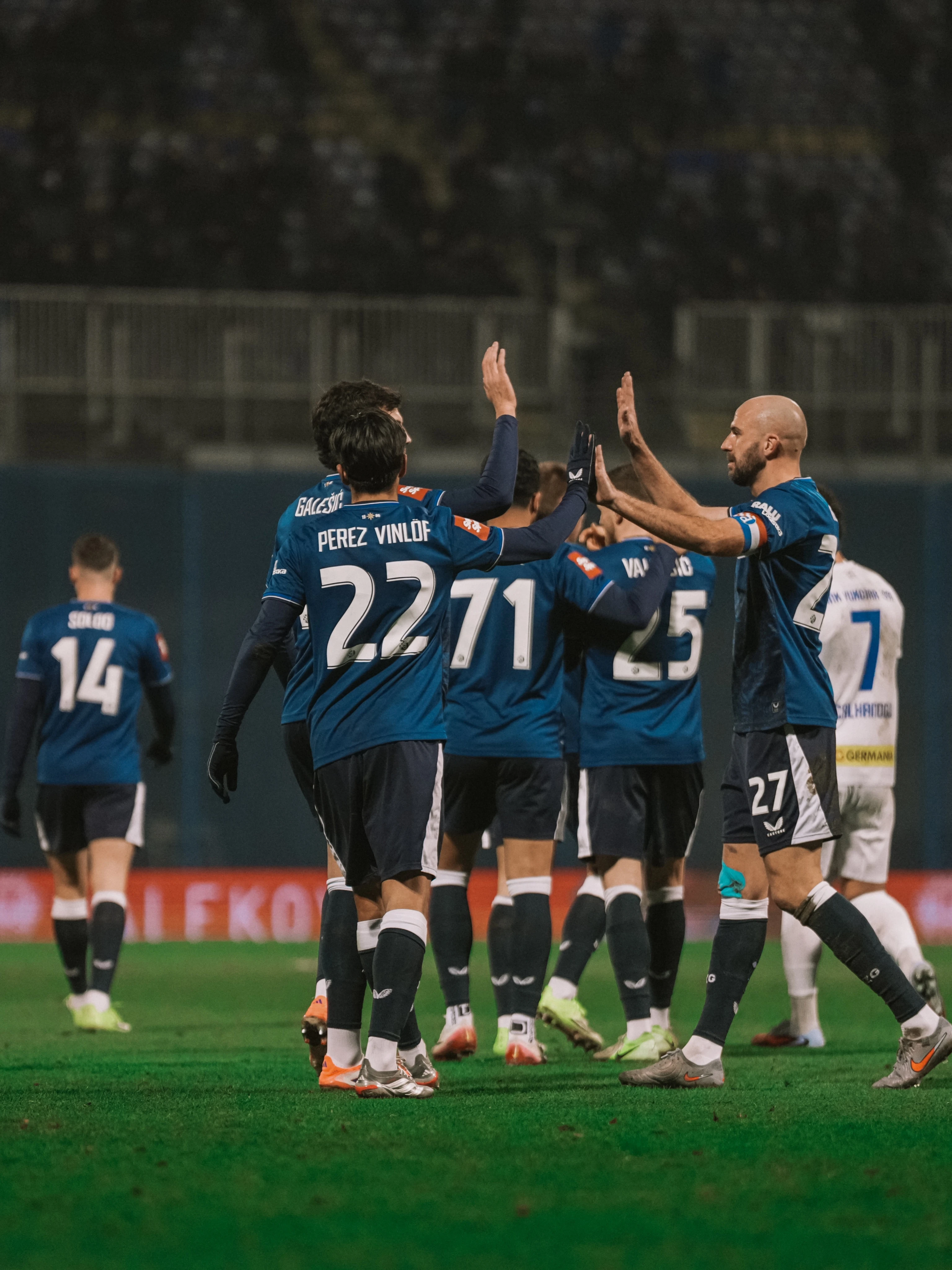 Dinamo značajno pobjegao Hajduku, Livaković primio prvi gol nakon povratka