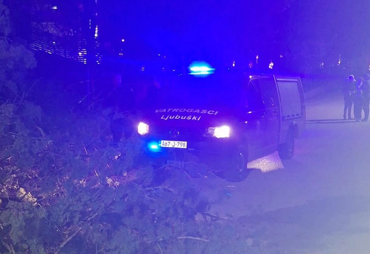 Požar na Humcu kod Ljubuškog zahvatio travu i raslinje