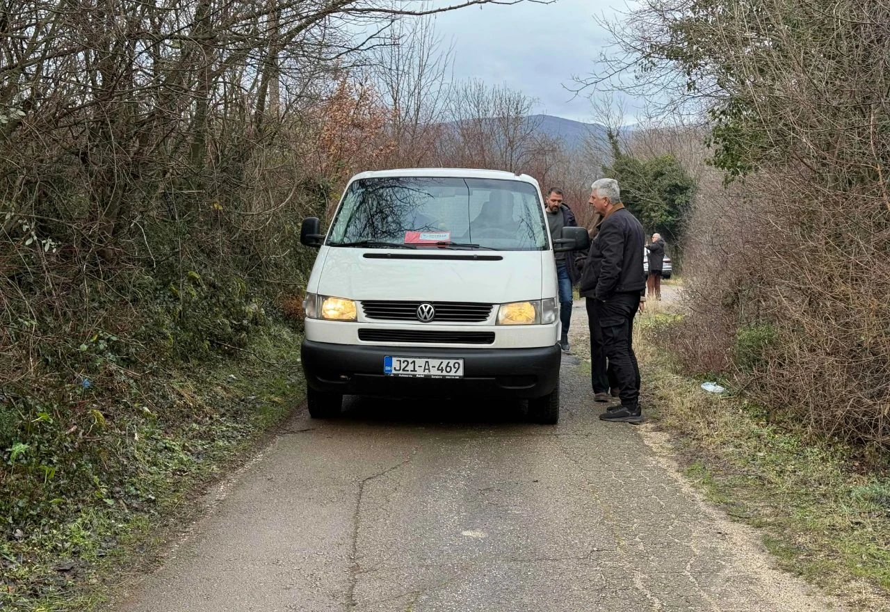 Mještani sedmi dan blokiraju prilazni put u Kutima