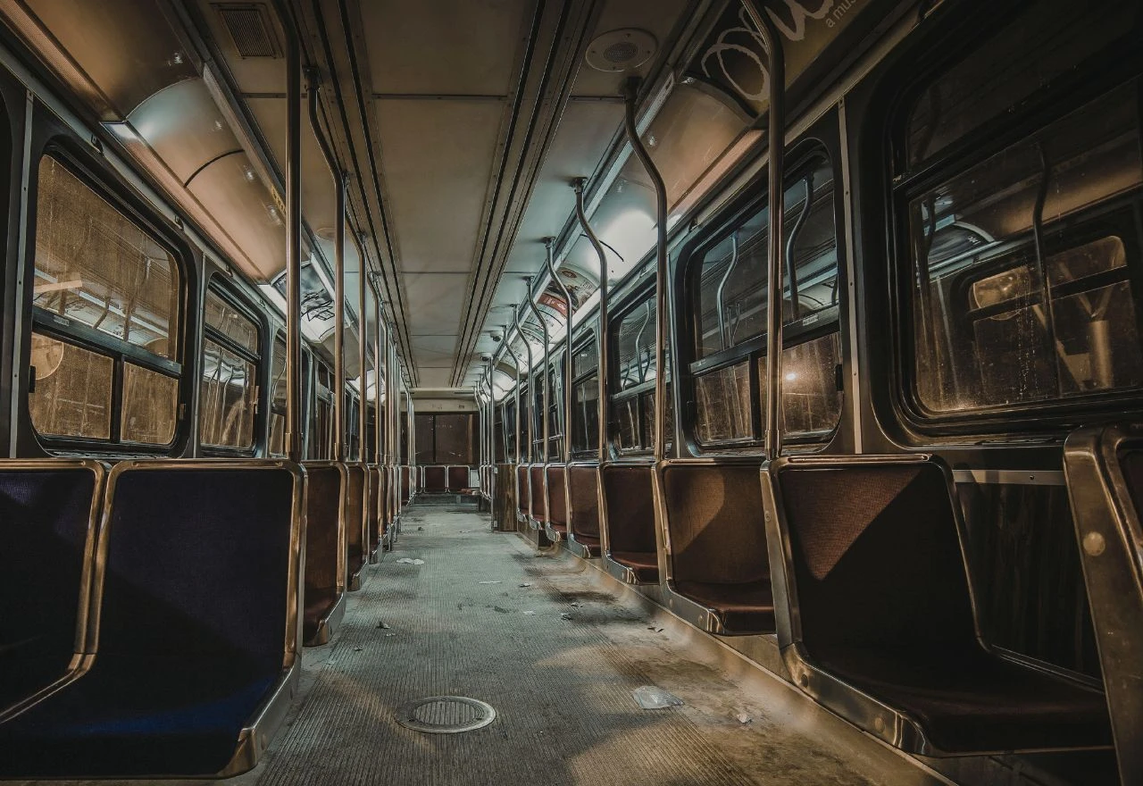 Maloljetnicu u sarajevskom tramvaju seksualno uznemiravao stariji muškarac