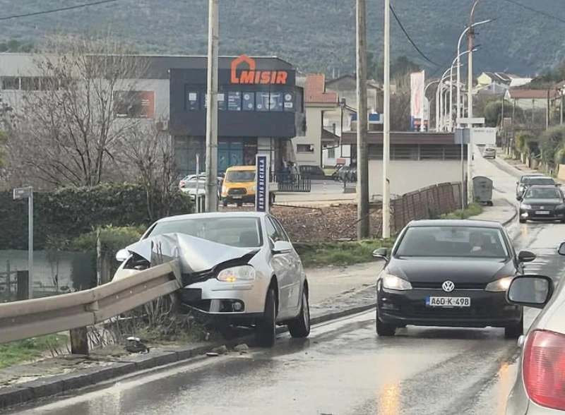 Čapljina: Automobilom se zabio u zaštitnu ogradu
