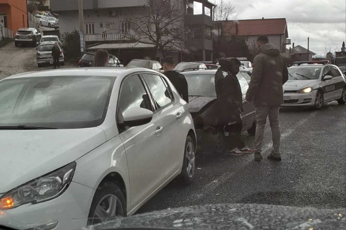 Dvije prometne nesreće na M17 na području Mostara, promet je usporen
