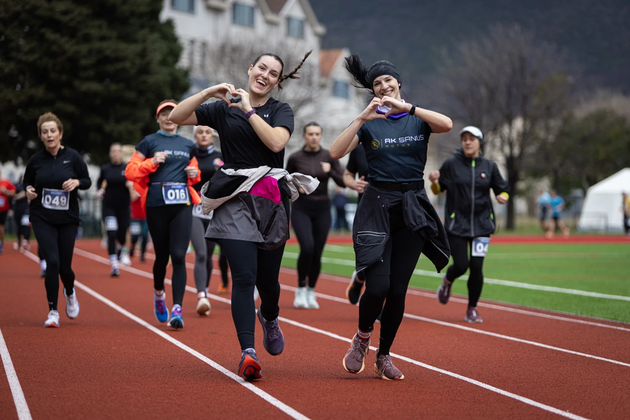 FOTO | U Mostaru traje ultramaraton Đemal Kasumović - "bez medalje, bez bine, bez pljeska"