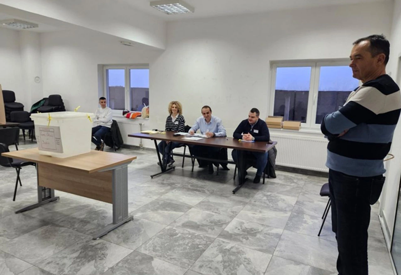 Prvi nalazi s terena: Ponavljanje nepravilnosti i blago povećanje izlaznosti