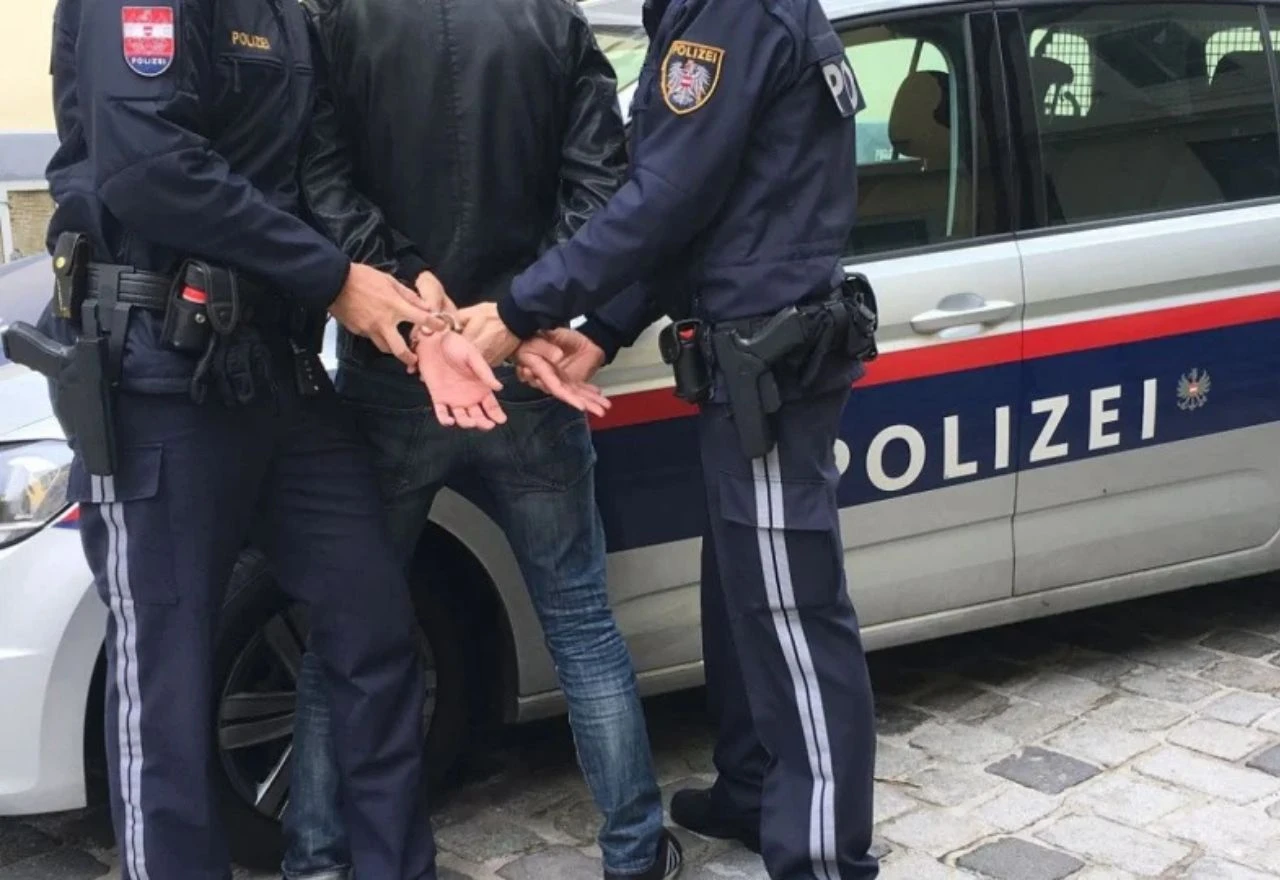Austrijski par osuđen na doživotni zatvor zbog ubojstva i mučenja trogodišnjeg sina