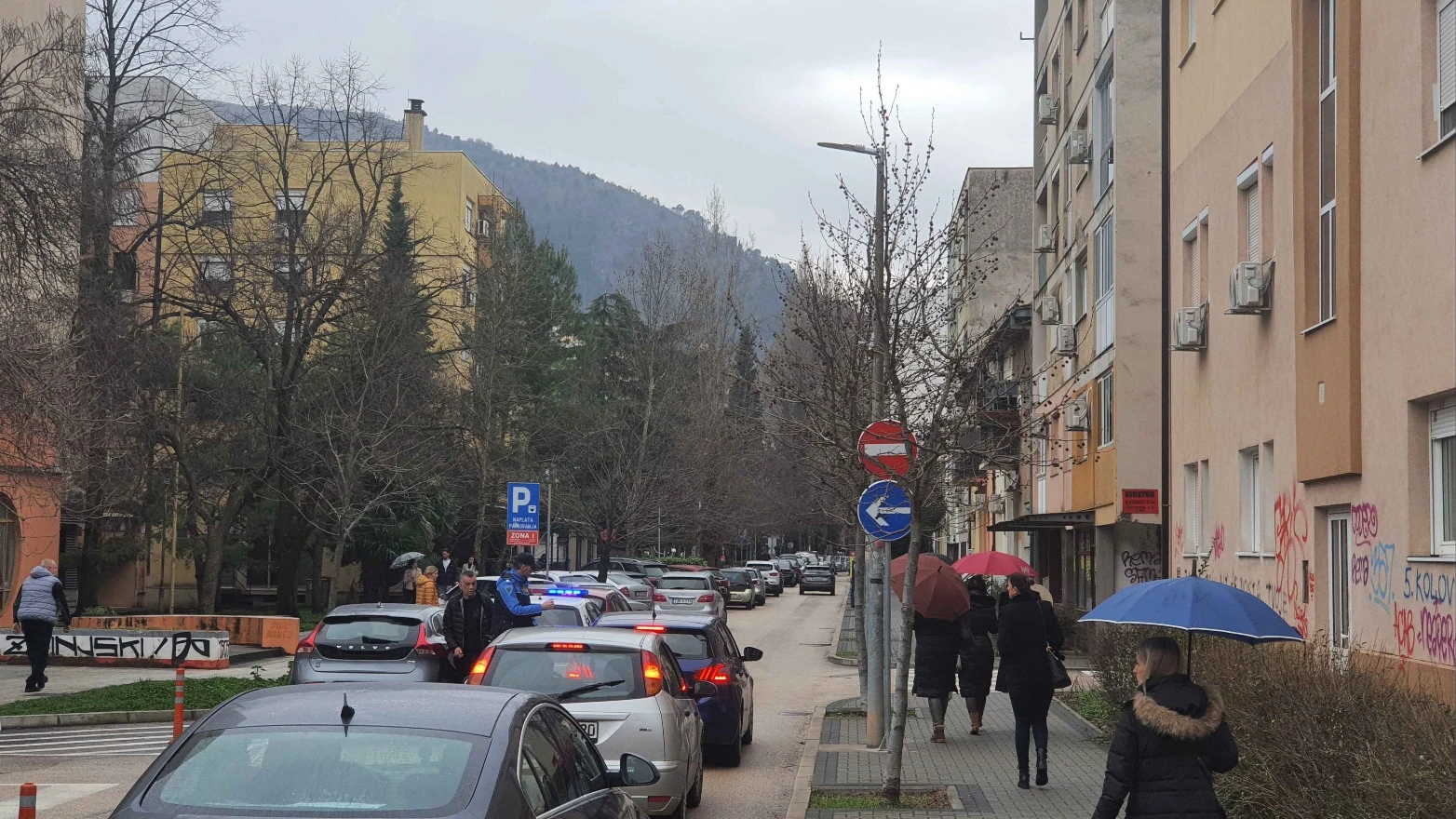 Građani upozoravaju na nepropisno parkiranje u Zagrebačkoj ulici nakon novih prometnih promjena