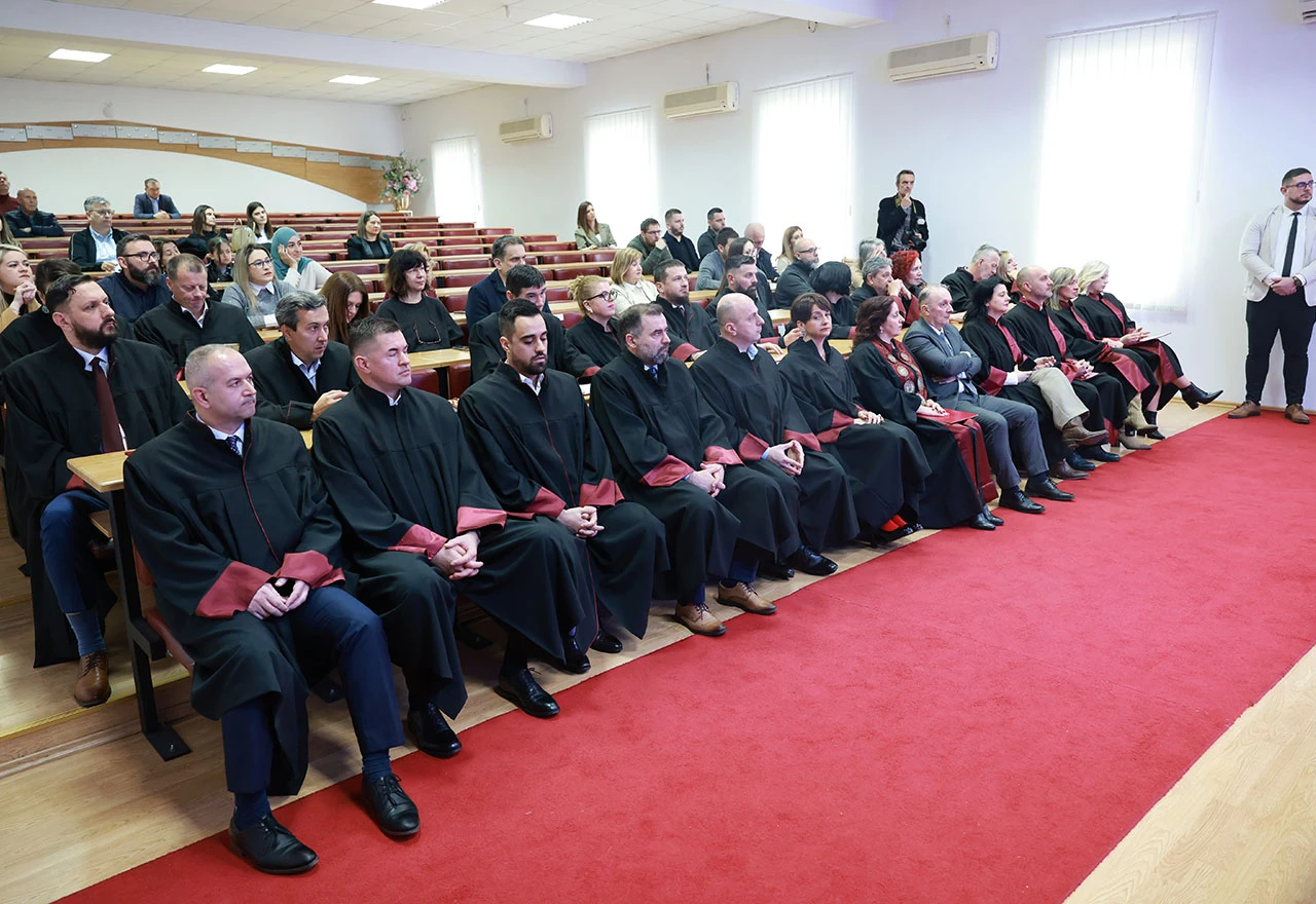 Svečana promocija doktora znanosti Univerziteta "Džemal Bijedić"
