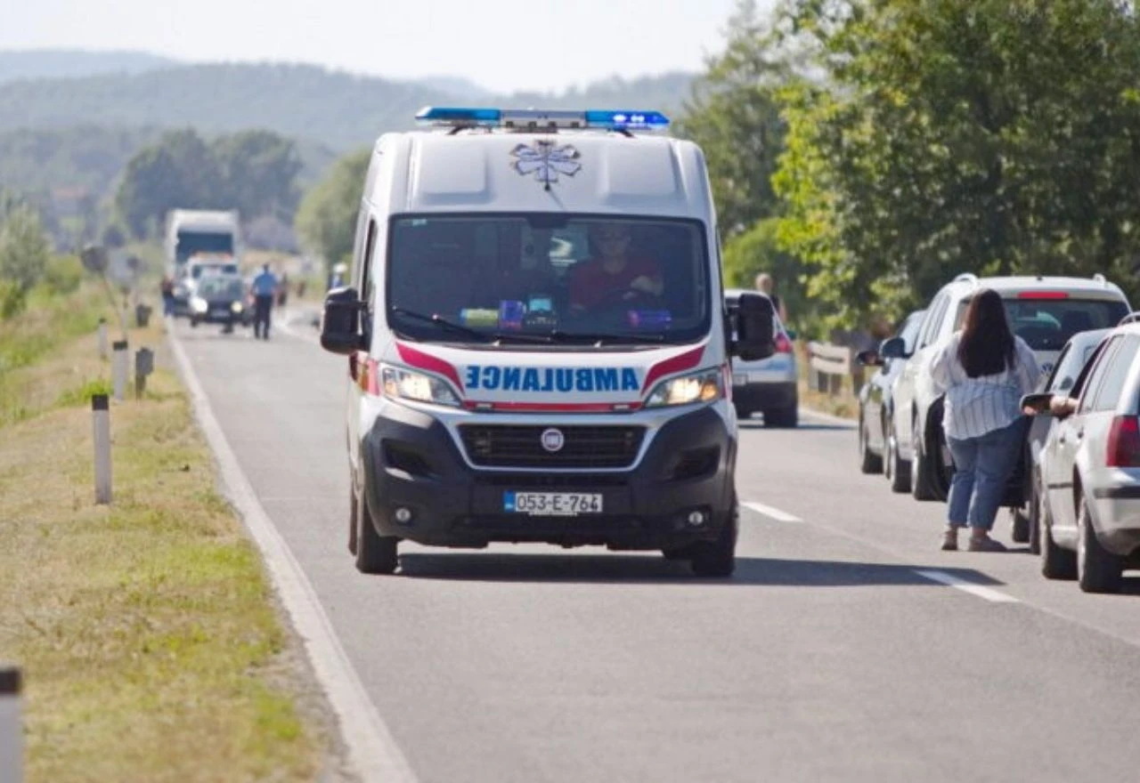 Djevojčica stigla na svijet u vozilu Hitne pomoći