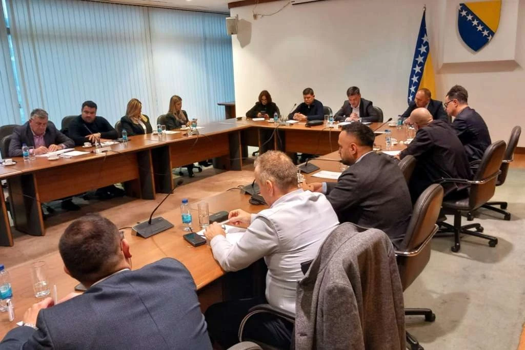 Petorka još pregovara