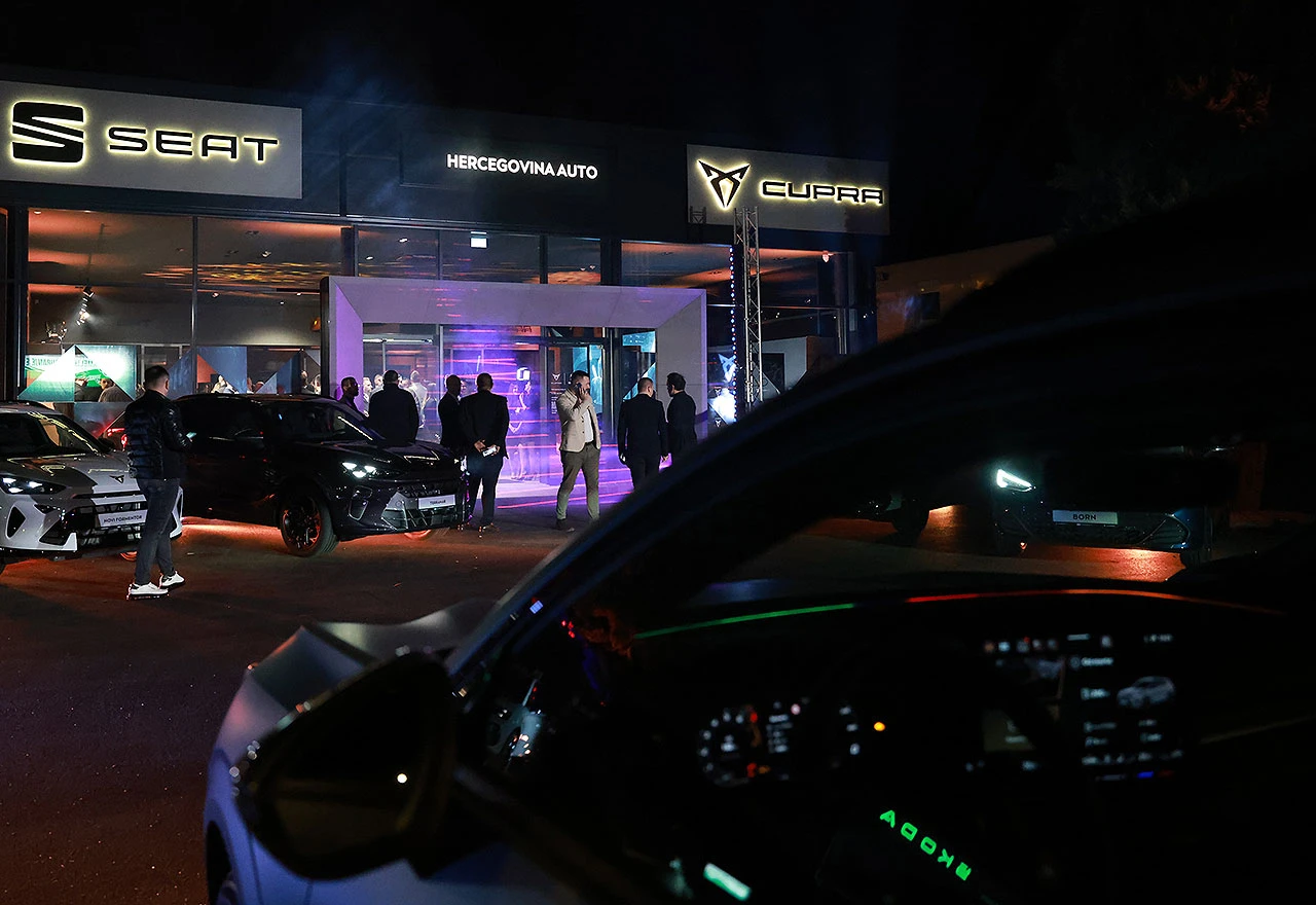 FOTO | CUPRA garaža otvorena u Mostaru: Novi centar stila, brzine i inovacije