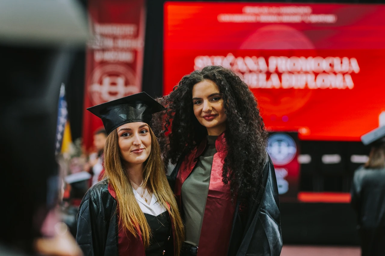 FOTO | Na UNMO promovirano gotovo 500 novih akademskih građana