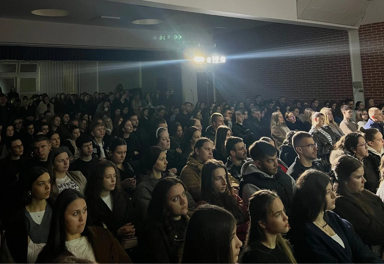 Mladi u Mostaru razgovarali o ljubavi i braku: "Ne vodi svaki klik pravom izboru"