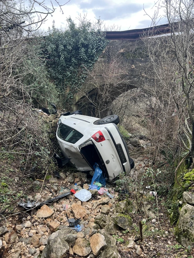Automobil sletio s ceste u Bučićima kod Mostara