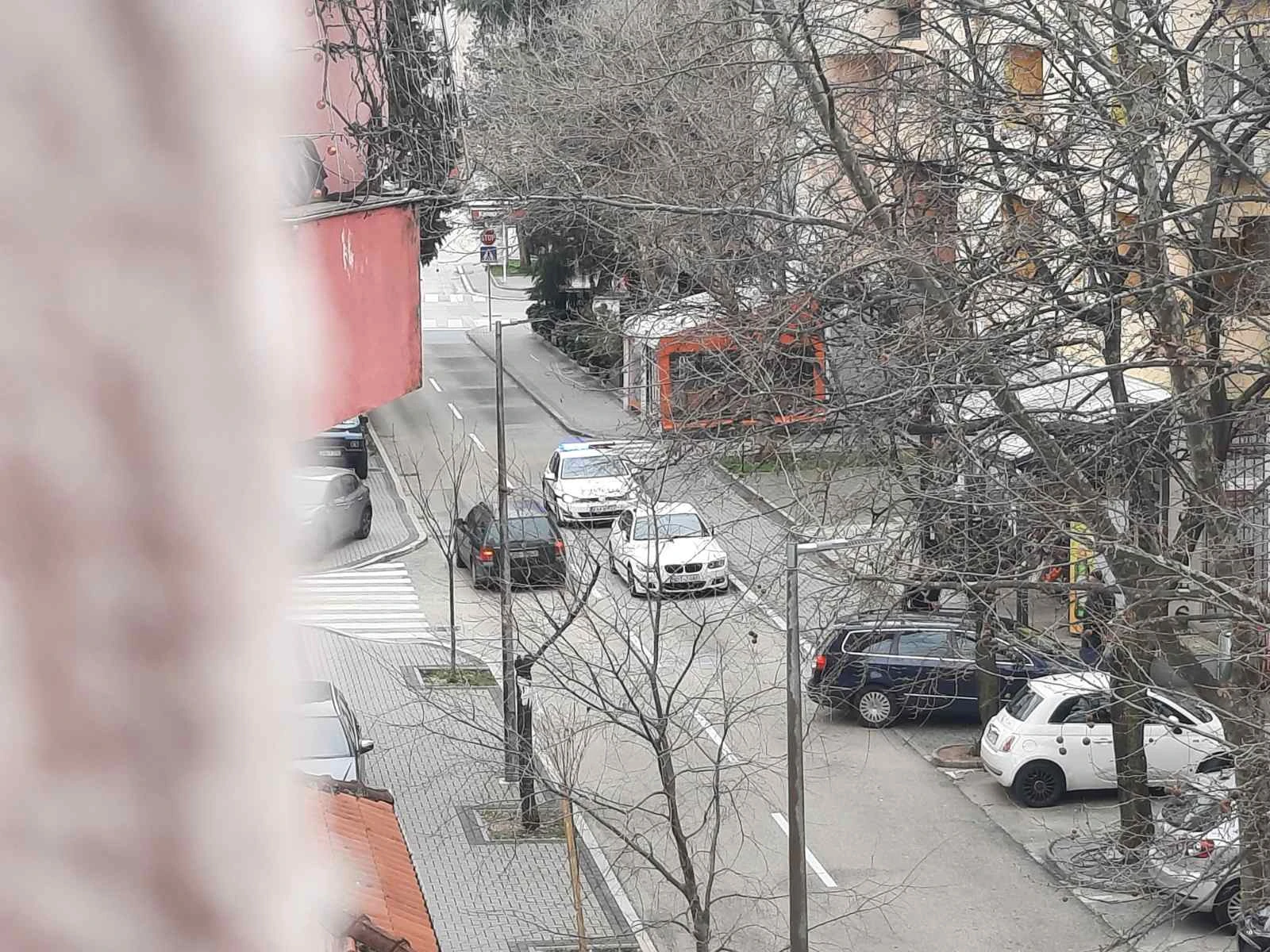 Uklonjena parkirna mjesta u Zagrebačkoj ulici, policija već intervenirala