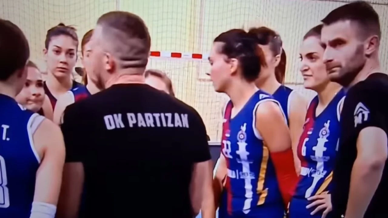 Skandal u Srbiji, trener Partizana vrijeđao svoje odbojkašice, klub pokrenuo postupak