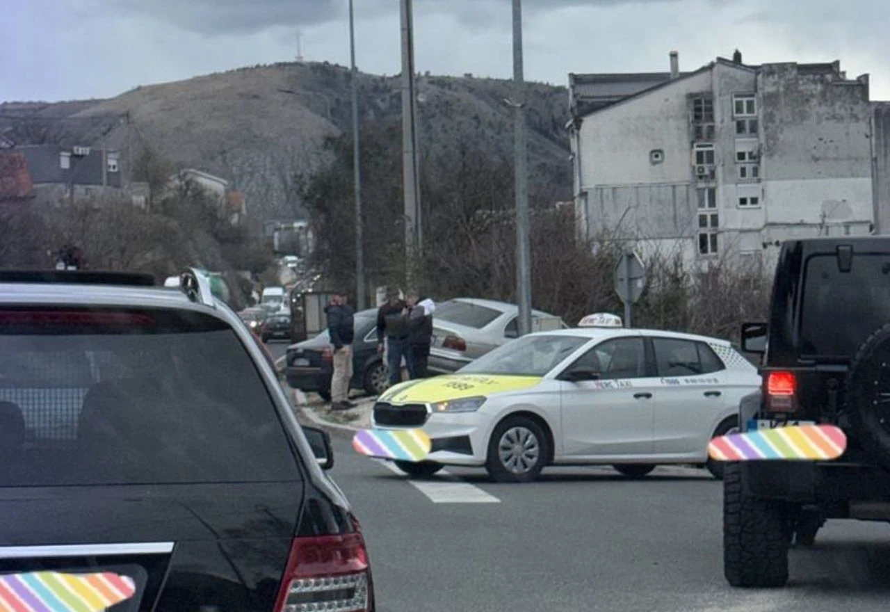 Tri osobe ozlijeđene u prometnoj nesreći u Zaliku