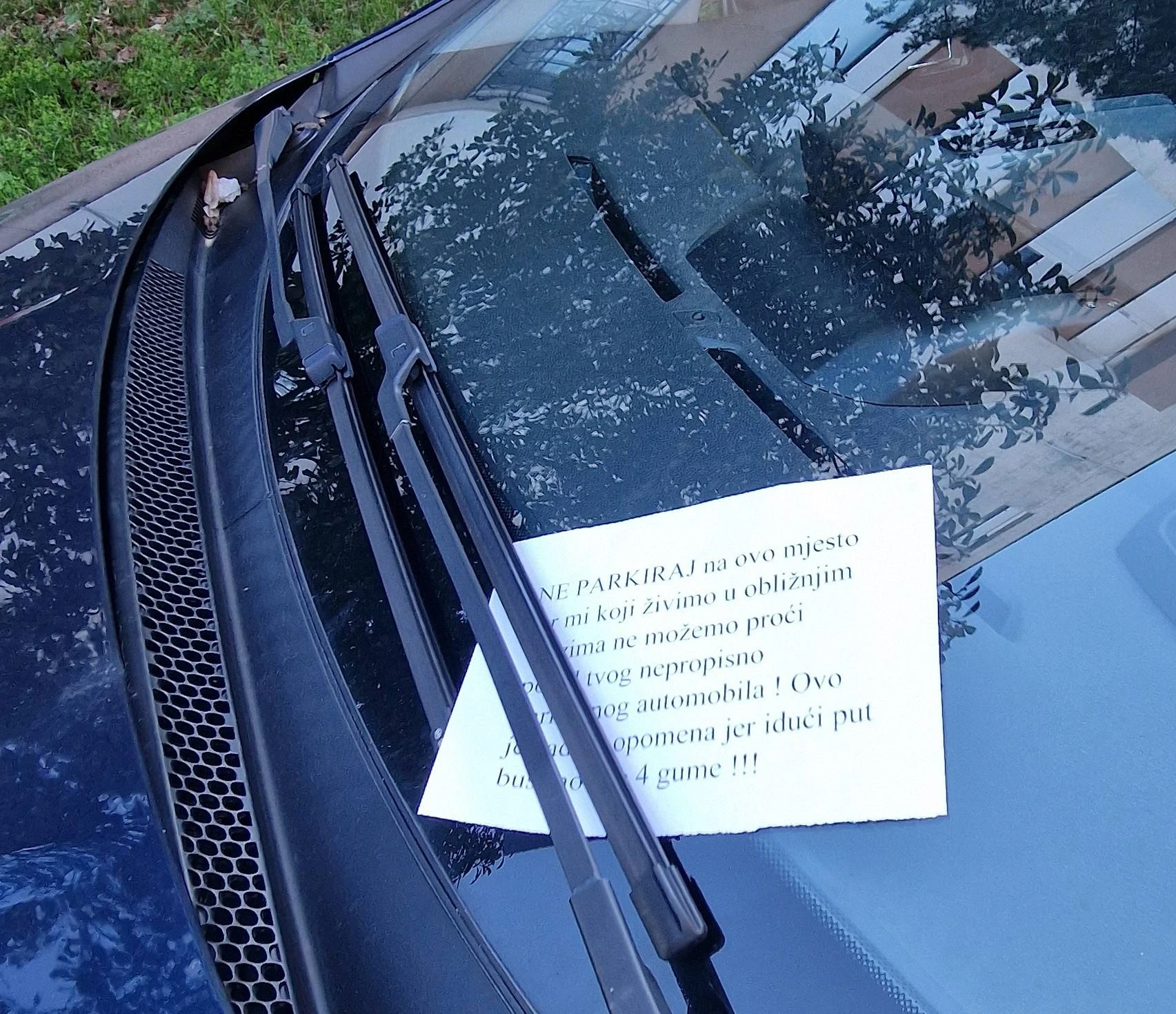 Mostarcima je dosta parking papaka: "Idući put bušimo sve četiri gume"