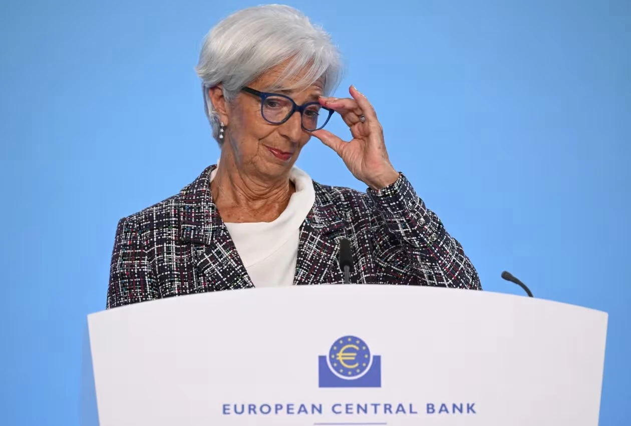 Christine Lagarde napušta Europsku centralnu banku prije vremena