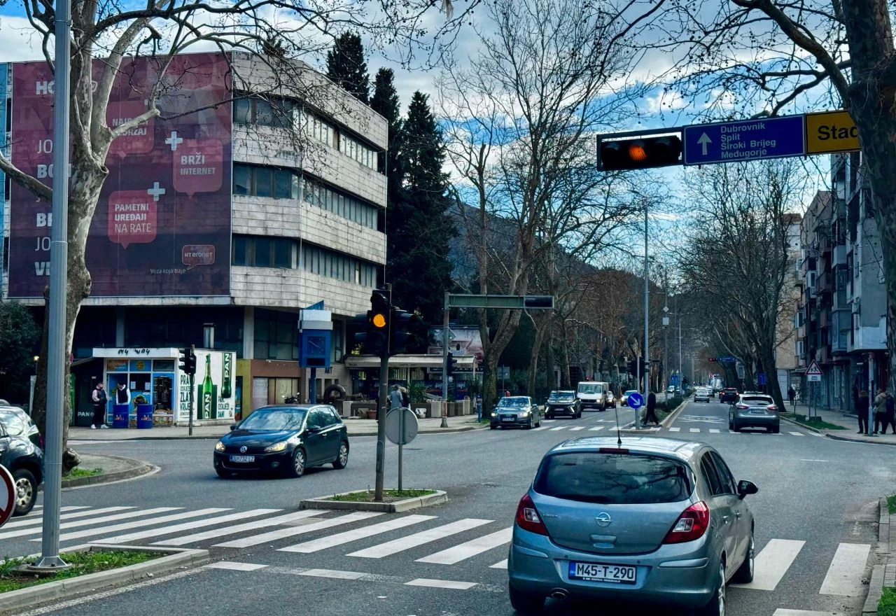 Ne radi semafor na jednom od najfrekventnijih križanja u Mostaru