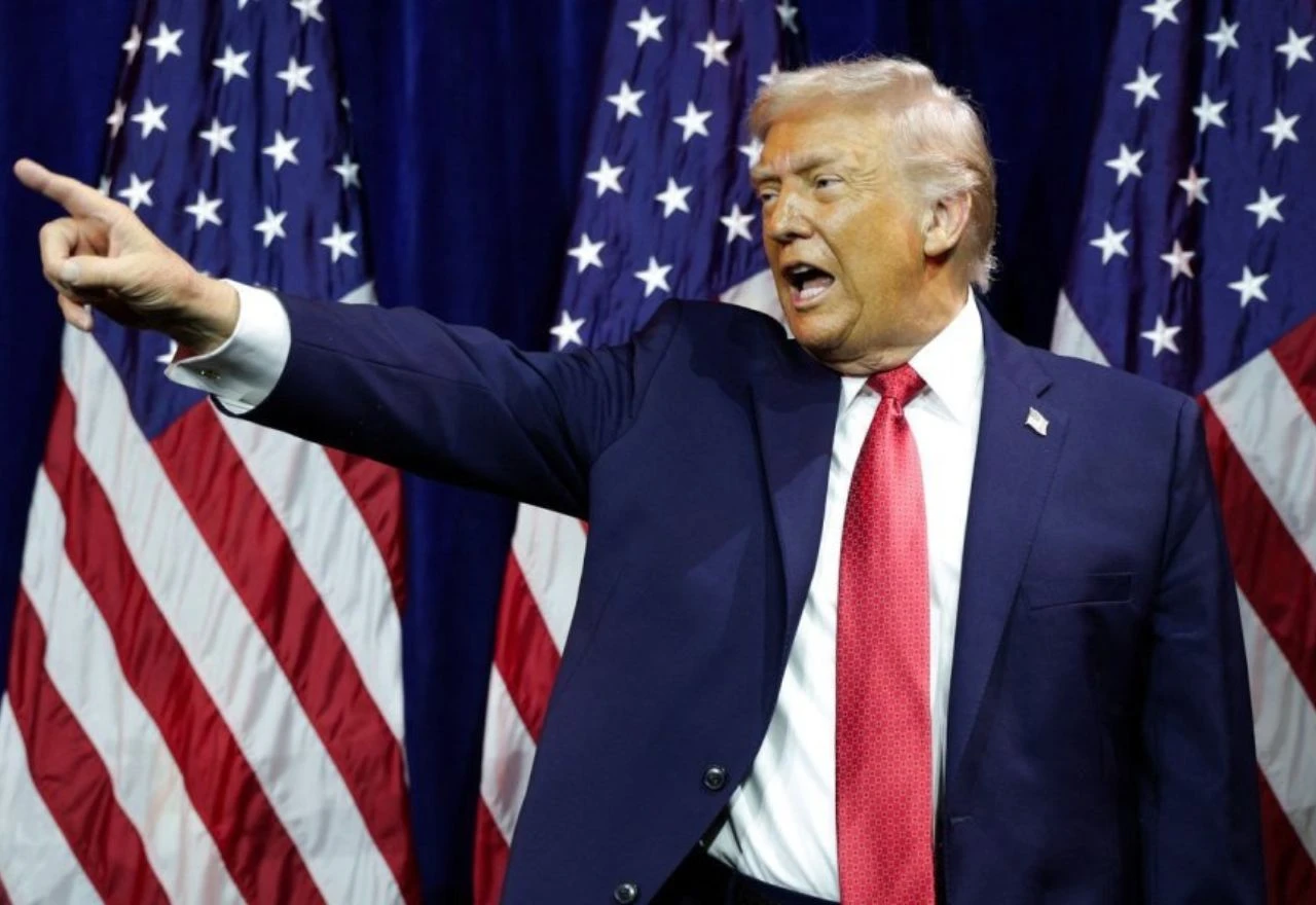 Trump: Dižem globalne carine na 15%