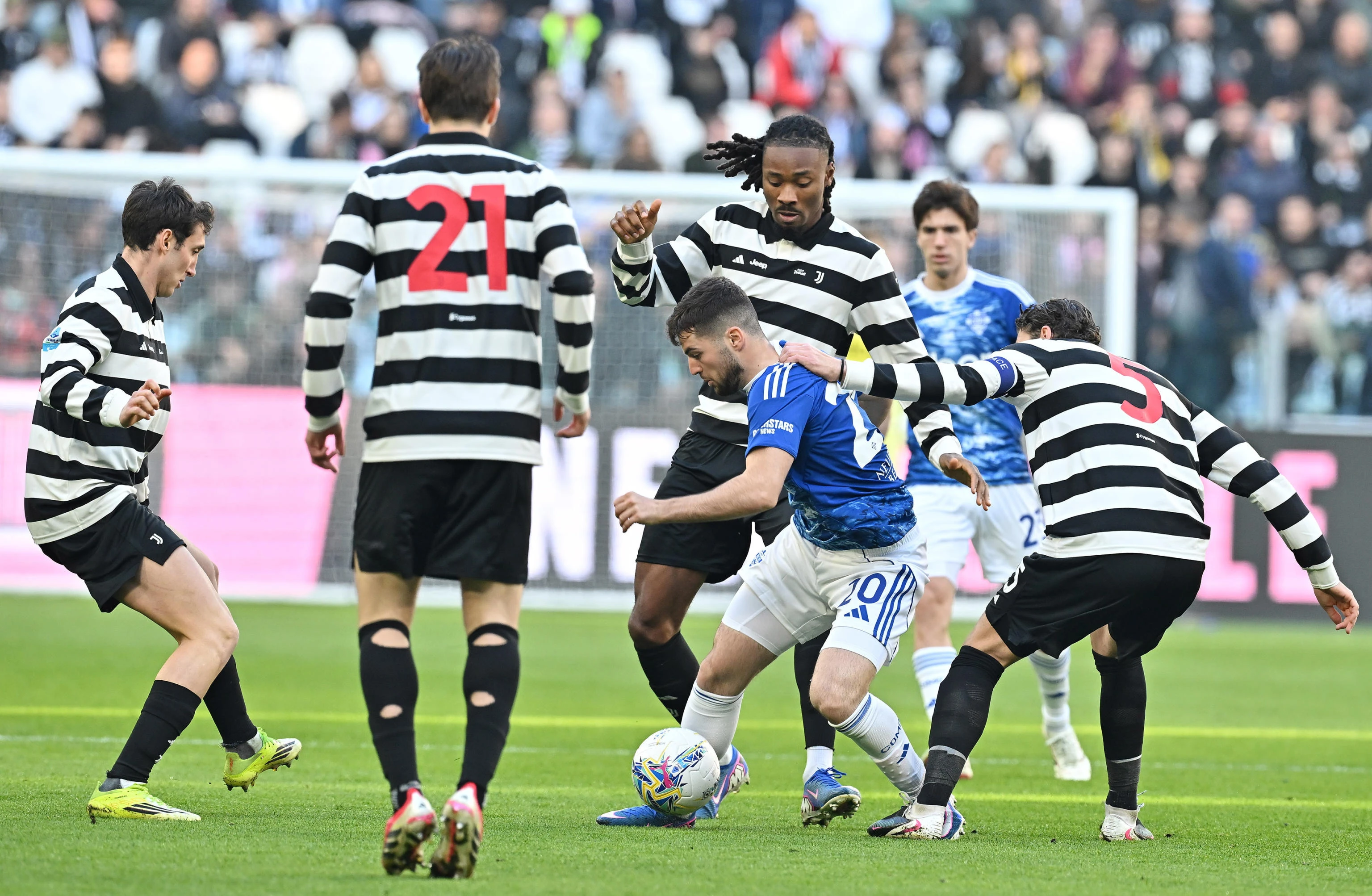 Como svladalo Juventus u Torinu, rutinska pobjeda Intera