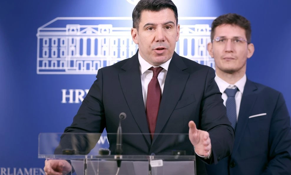 Grmoja: Politika prema ilegalnim migrantima stane u jednu riječ – deportacija