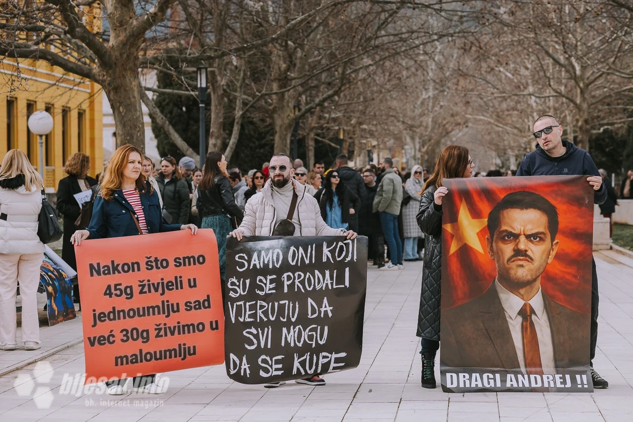 Prosvjed zdravstvenih radnika ispred Vlade