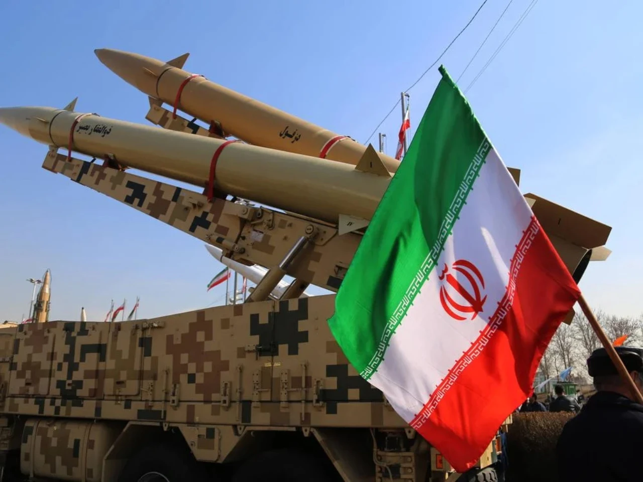 Izraelska vojska: Iran lansirao rakete na Izrael