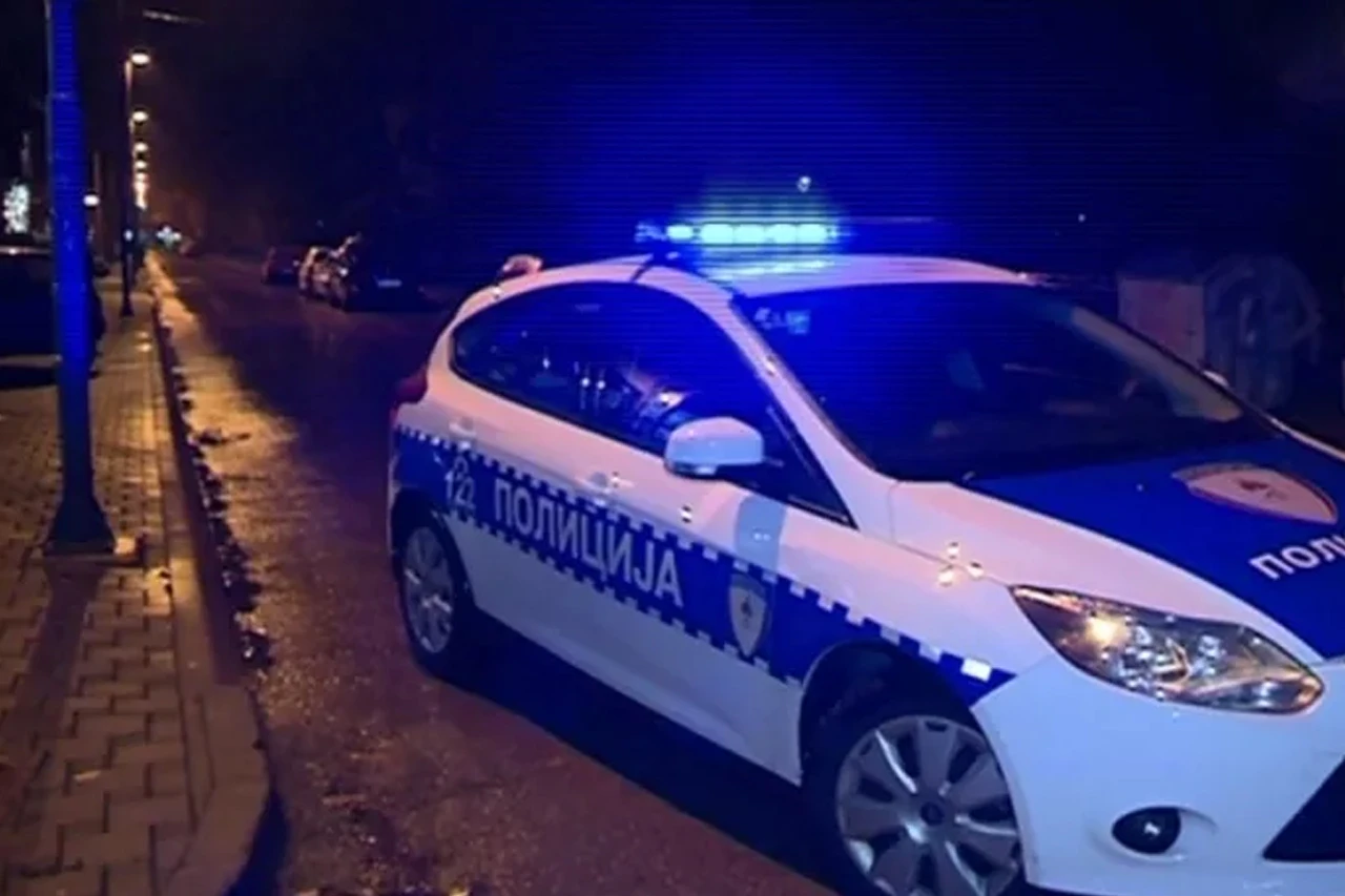 Mladić poginuo u Mercedesu, sletio je s ceste
