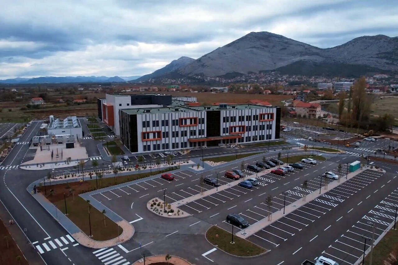Prvi operativni zahvati u novoj hercegovačkoj bolnici