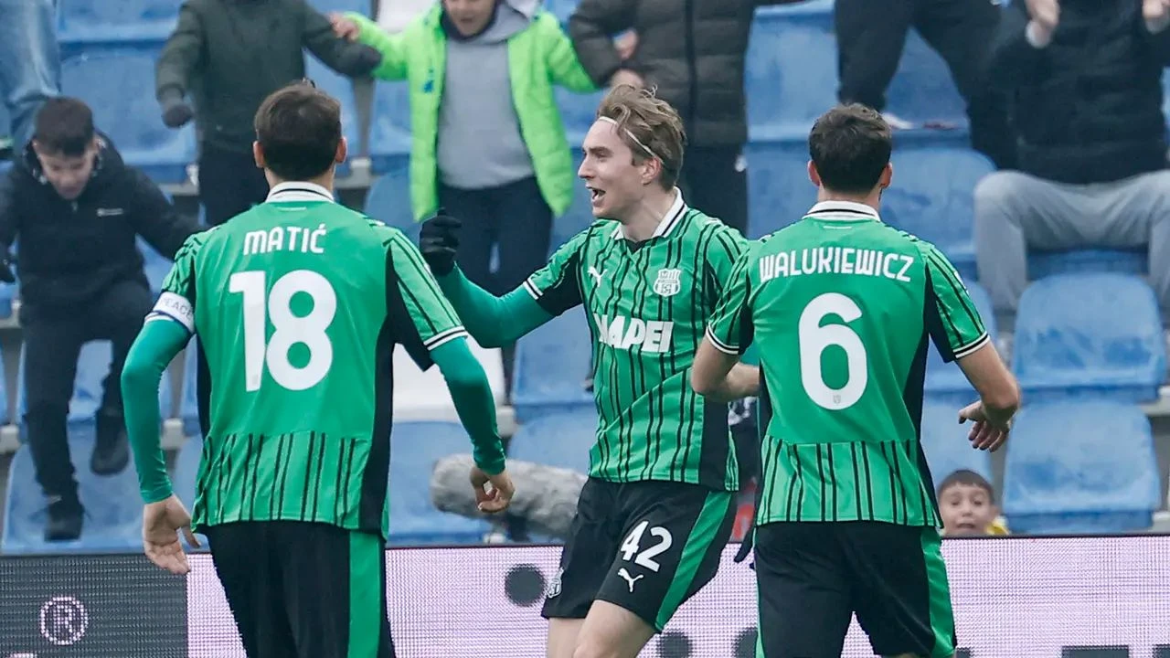 Sassuolo s igračem manje bolji od Atalante, Milan u finišu slomio Cremonese