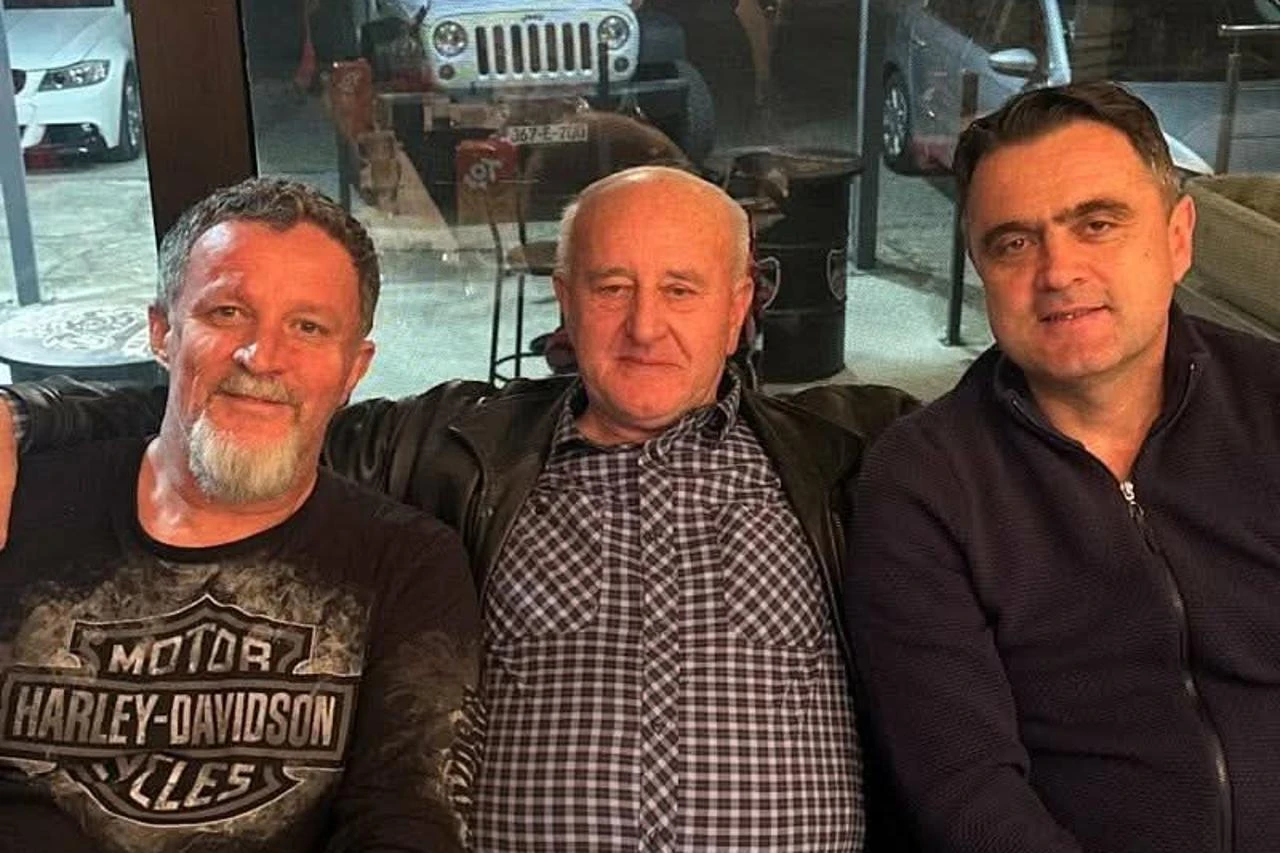 Uvreda žrtvama: Načelnik Bugojna u zagrljaju osumnjičenog za teške ratne zločine